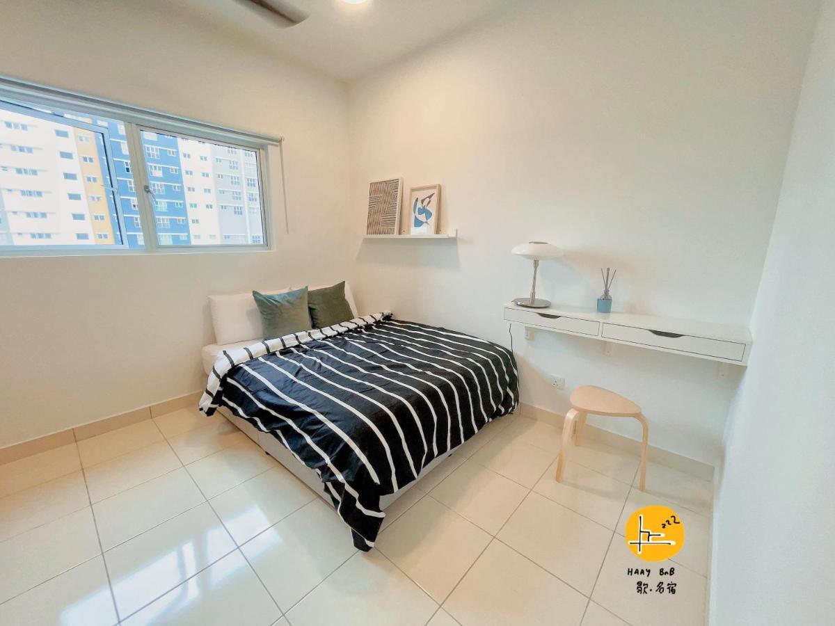 A Private With Bathroom,15 Minutes To Klia, Klia2, Sepang, Host By Locals, Private Host, Not A Kampong Bekoh